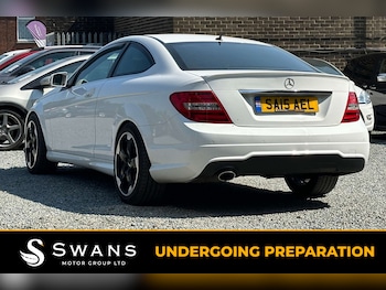 Used Mercedes-Benz C Class 2015 for sale - 79155737: Photo