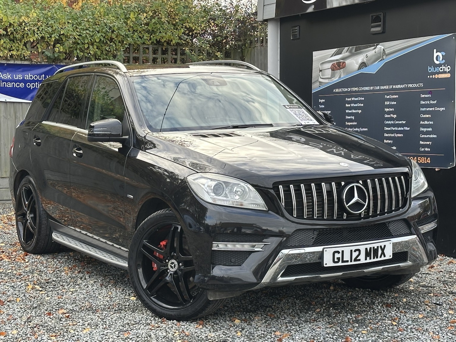 Used Mercedes-Benz M Class 2012 for sale - 76945621: Photo 2