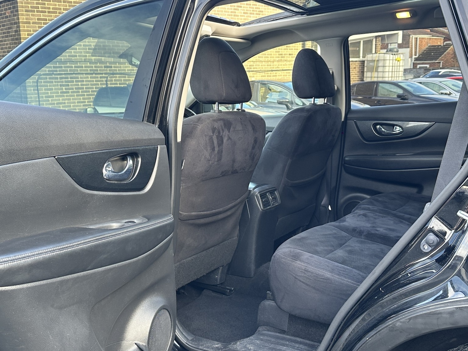 Used Nissan X-Trail 2016 for sale - 77166140: Photo 29