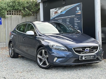 Used Volvo V40 2014 for sale - 75975659: Photo
