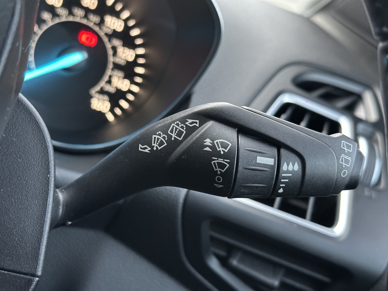 Used Ford Kuga 2017 for sale - 76945590: Photo 34