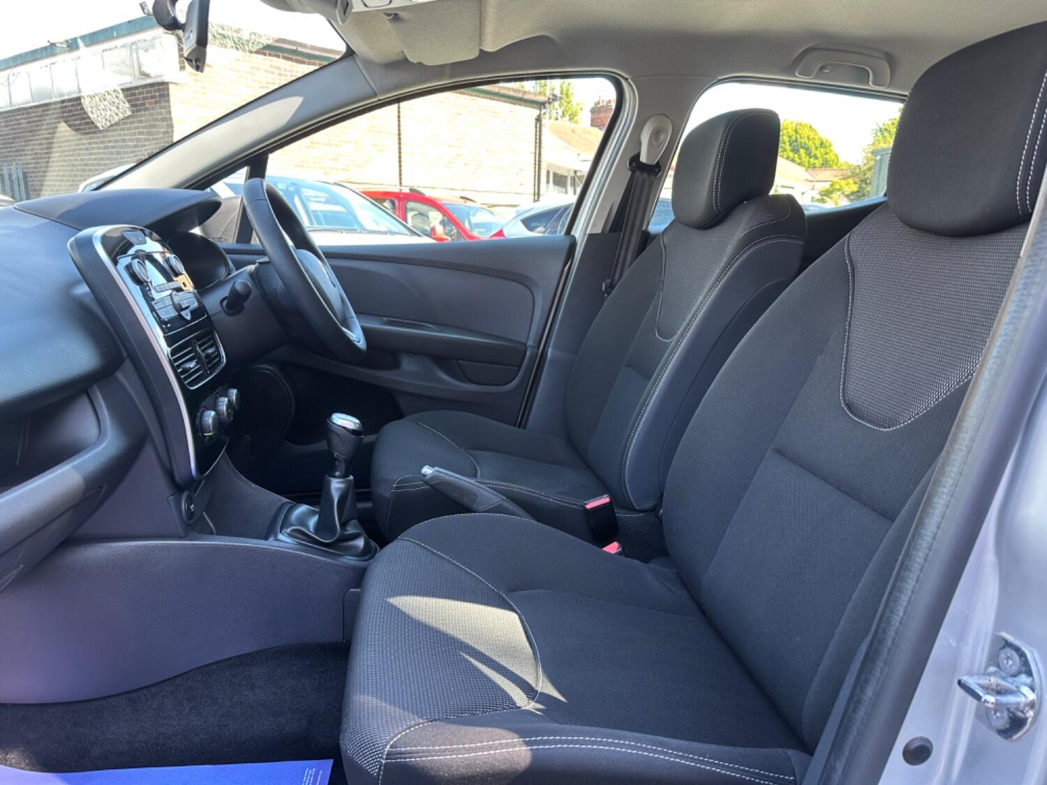 Used Renault Clio 2023 for sale - 77162191: Photo 15