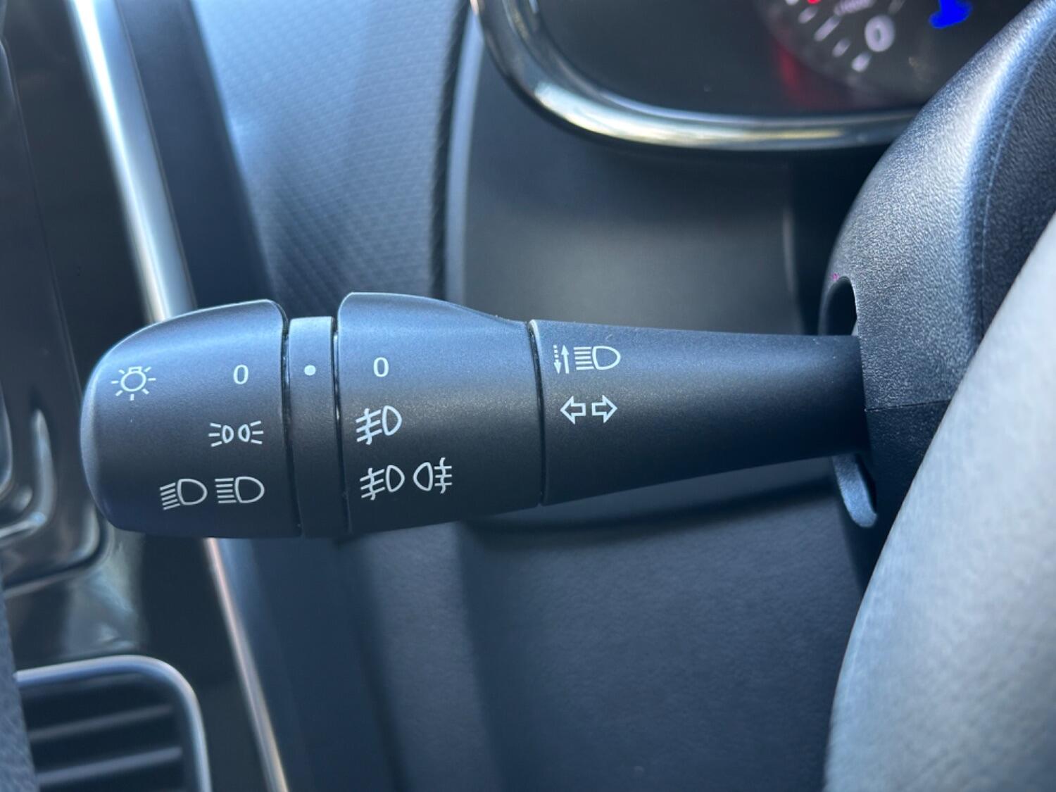 Used Renault Clio 2017 for sale - 77162191: Photo 28