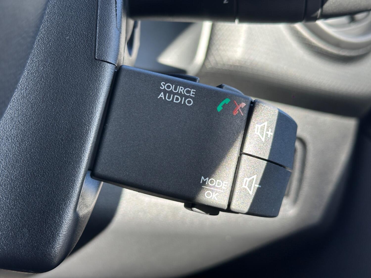 Used Renault Clio 2017 for sale - 77162191: Photo 32