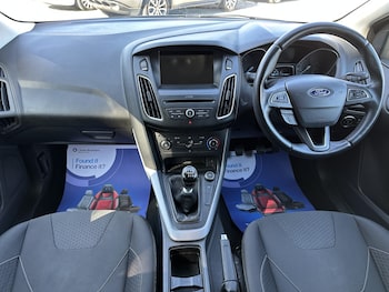 Used Ford Focus 2017 for sale - 75361706: Photo 4