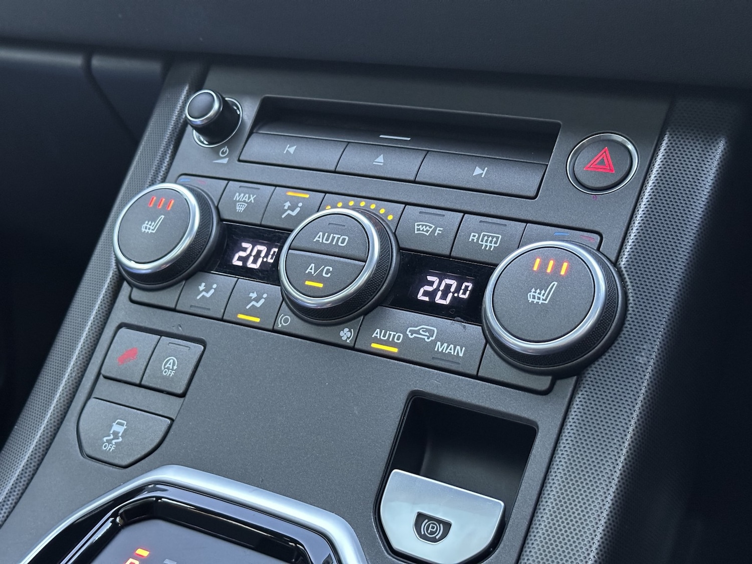 Used Land Rover Range Rover Evoque 2018 for sale - 76945531: Photo 32