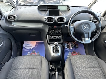 Used Citroen C3 Picasso 2015 for sale - 75913170: Photo
