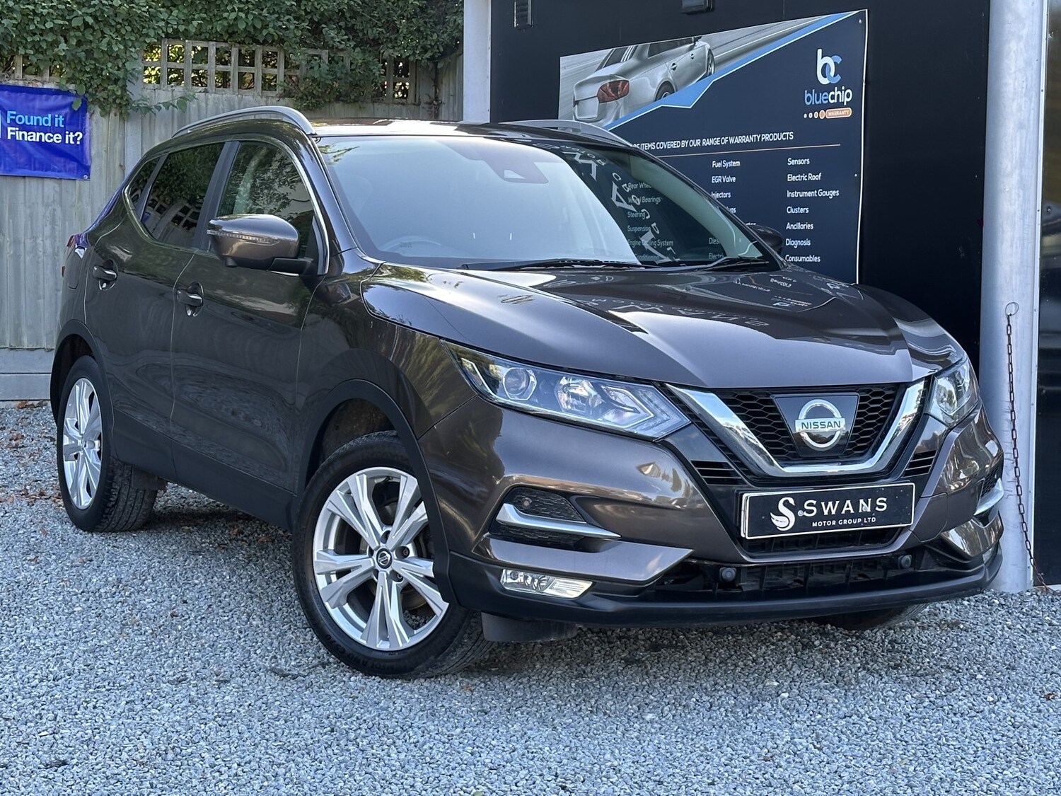 Used Nissan Qashqai 2017 for sale - 75975457: Photo 2