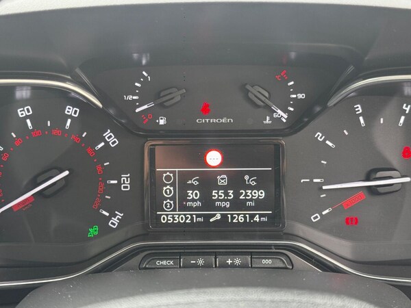 Used Citroen C3 Aircross 2017 for sale - 75475403: Photo 42