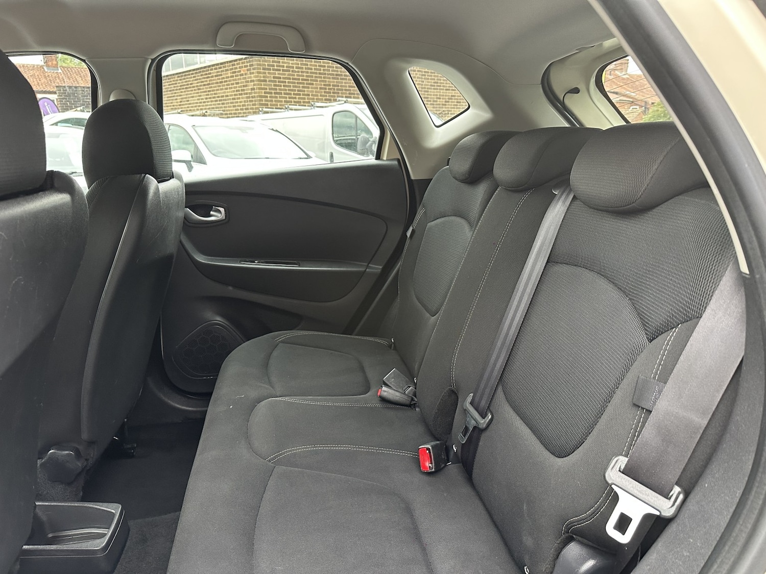 Used Renault Captur 2019 for sale - 76945563: Photo 16