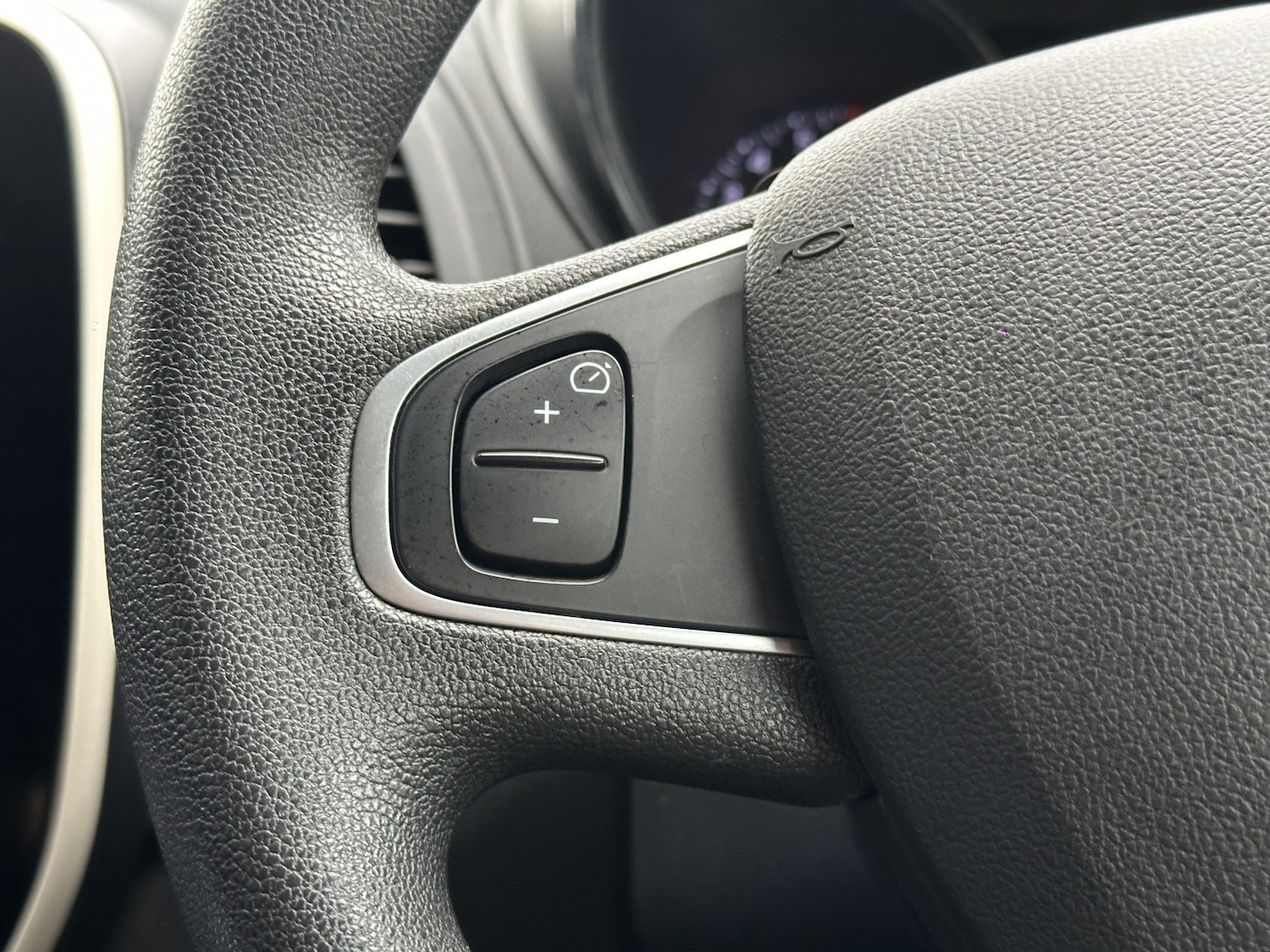 Used Renault Captur 2019 for sale - 76945563: Photo 17