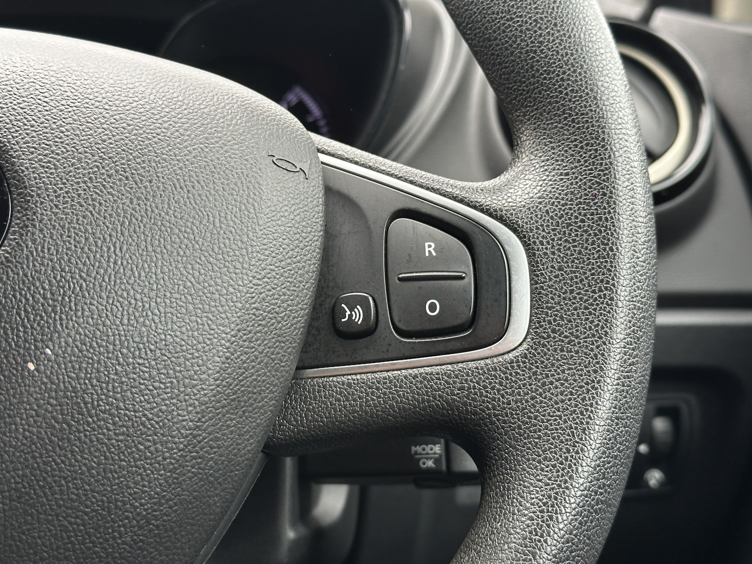 Used Renault Captur 2019 for sale - 76945563: Photo 19