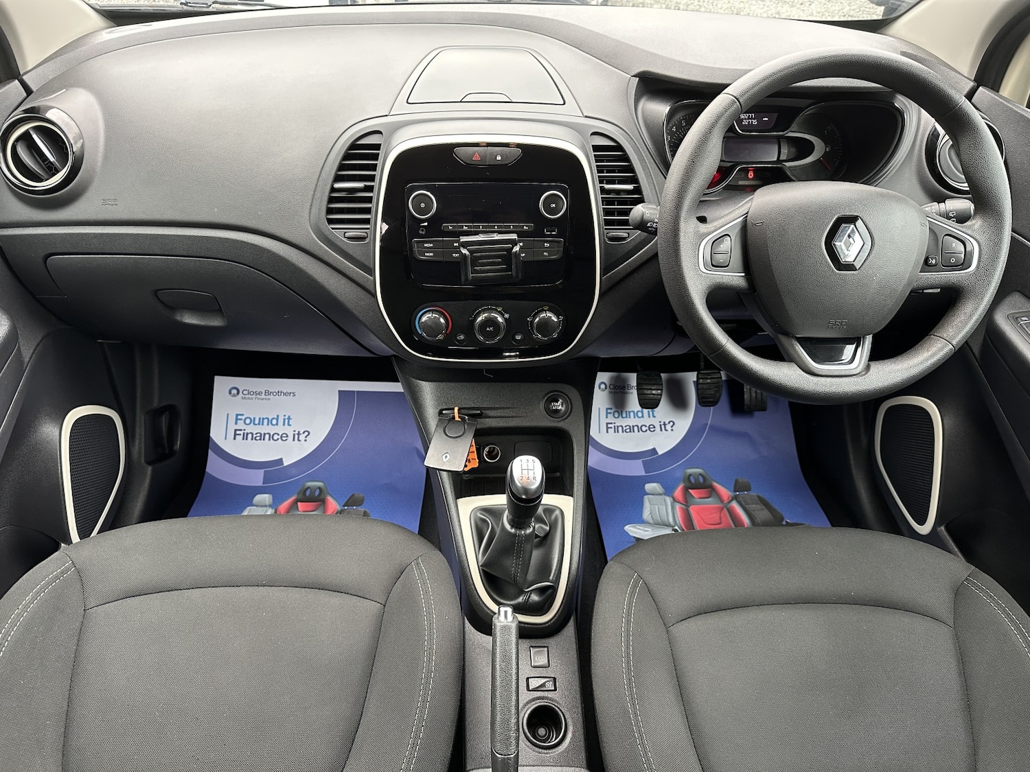 Used Renault Captur 2019 for sale - 76945563: Photo 4