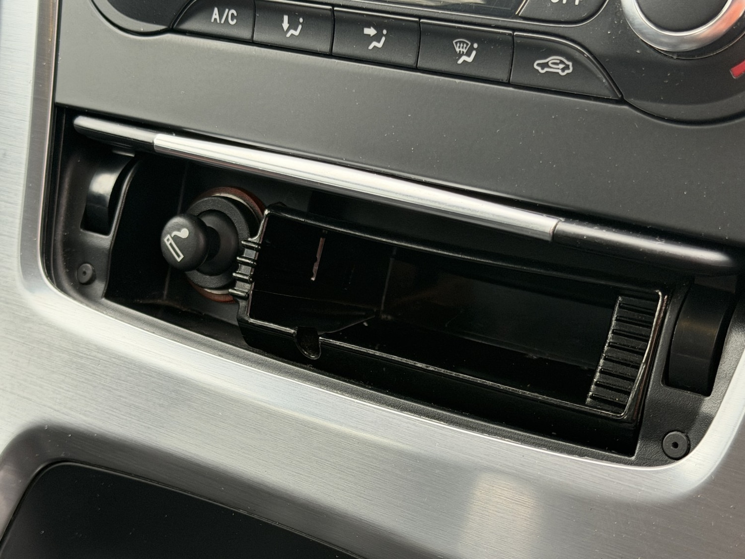 Used Ford Mondeo 2011 for sale - 77622401: Photo 46