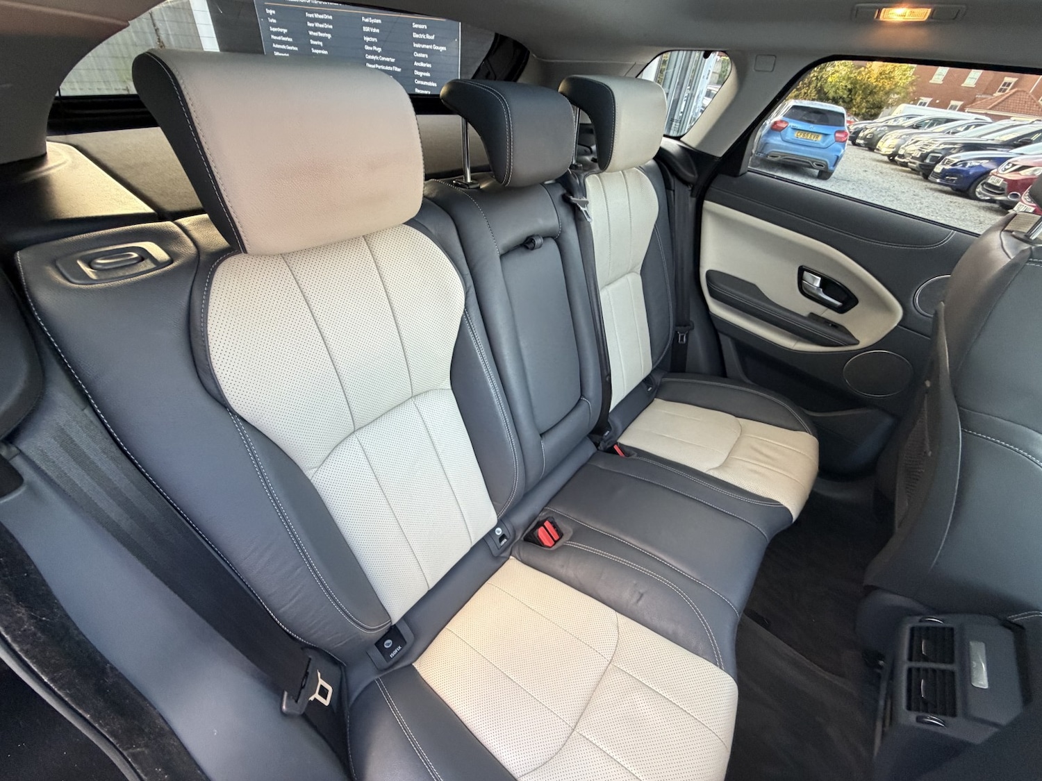 Used Land Rover Range Rover Evoque 2016 for sale - 76945552: Photo 21