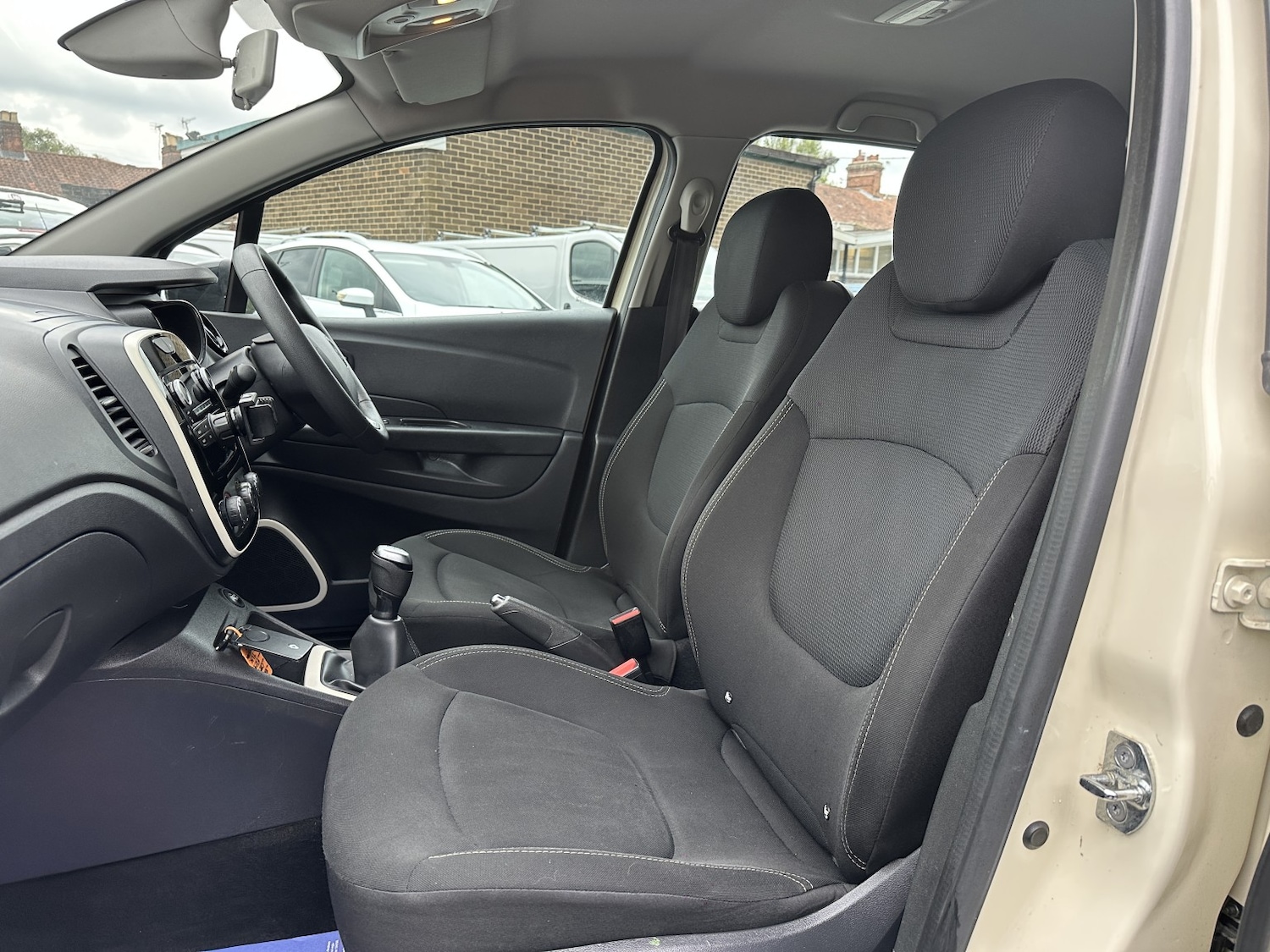 Used Renault Captur 2019 for sale - 77162154: Photo 15