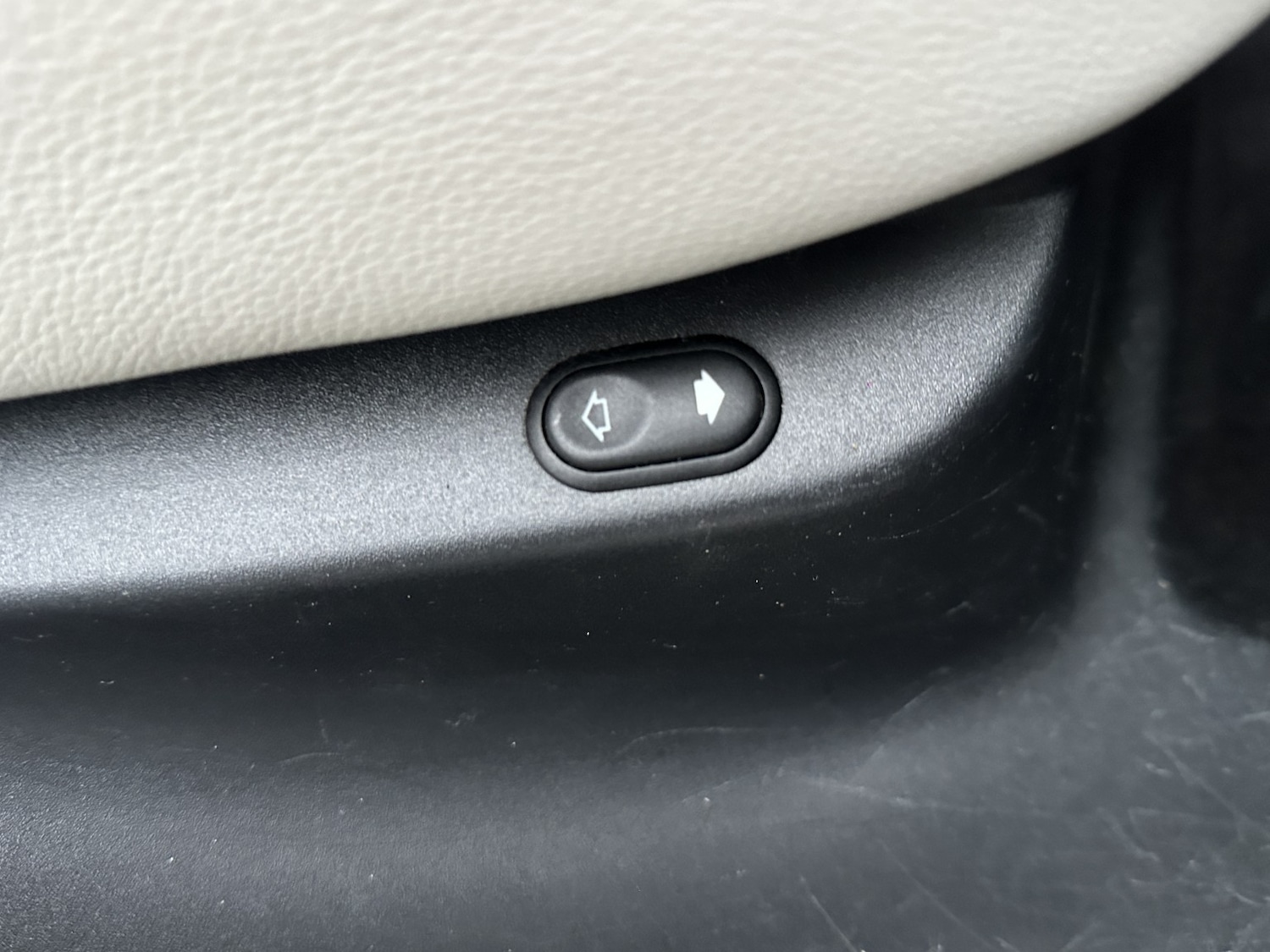 Used Land Rover Range Rover Velar 2018 for sale - 77350140: Photo 24