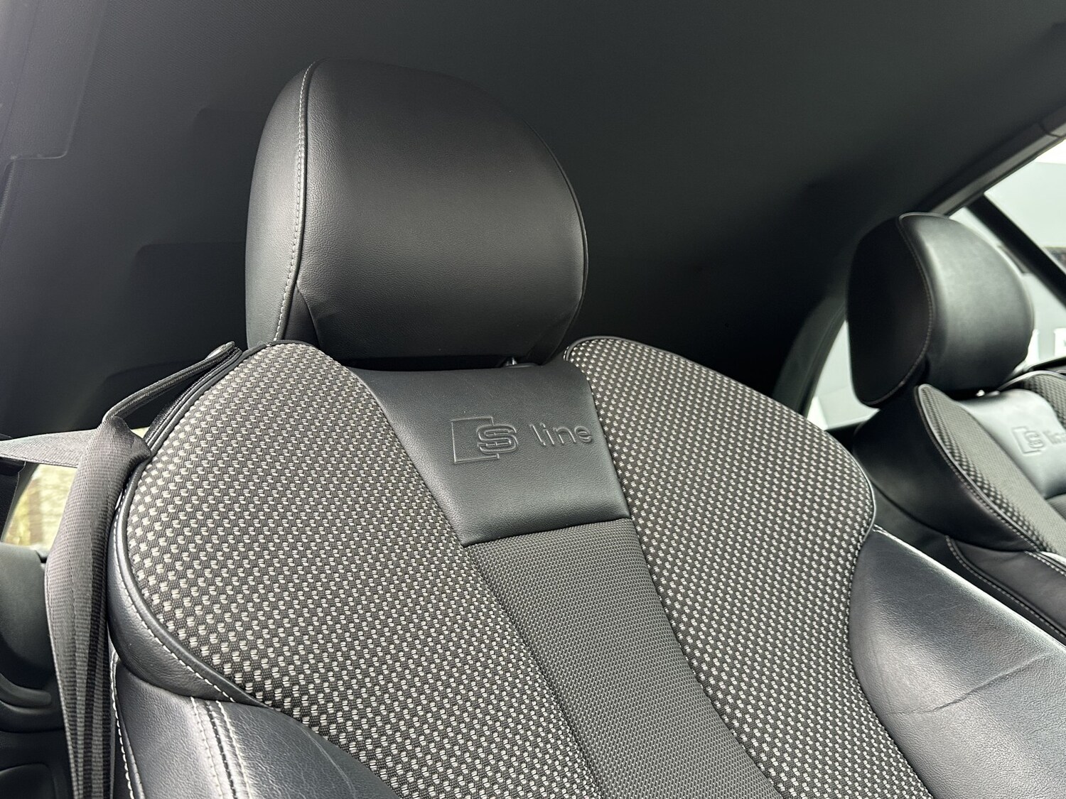 Used Audi A3 Cabriolet 2015 for sale - 77350095: Photo 35