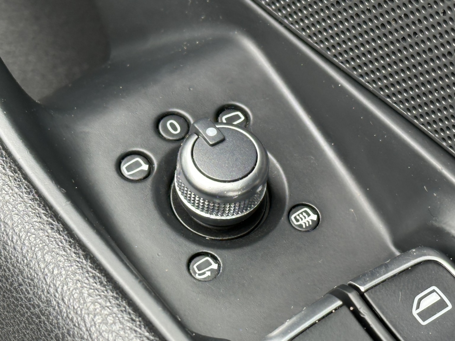 Used Audi A3 Cabriolet 2015 for sale - 77350095: Photo 51