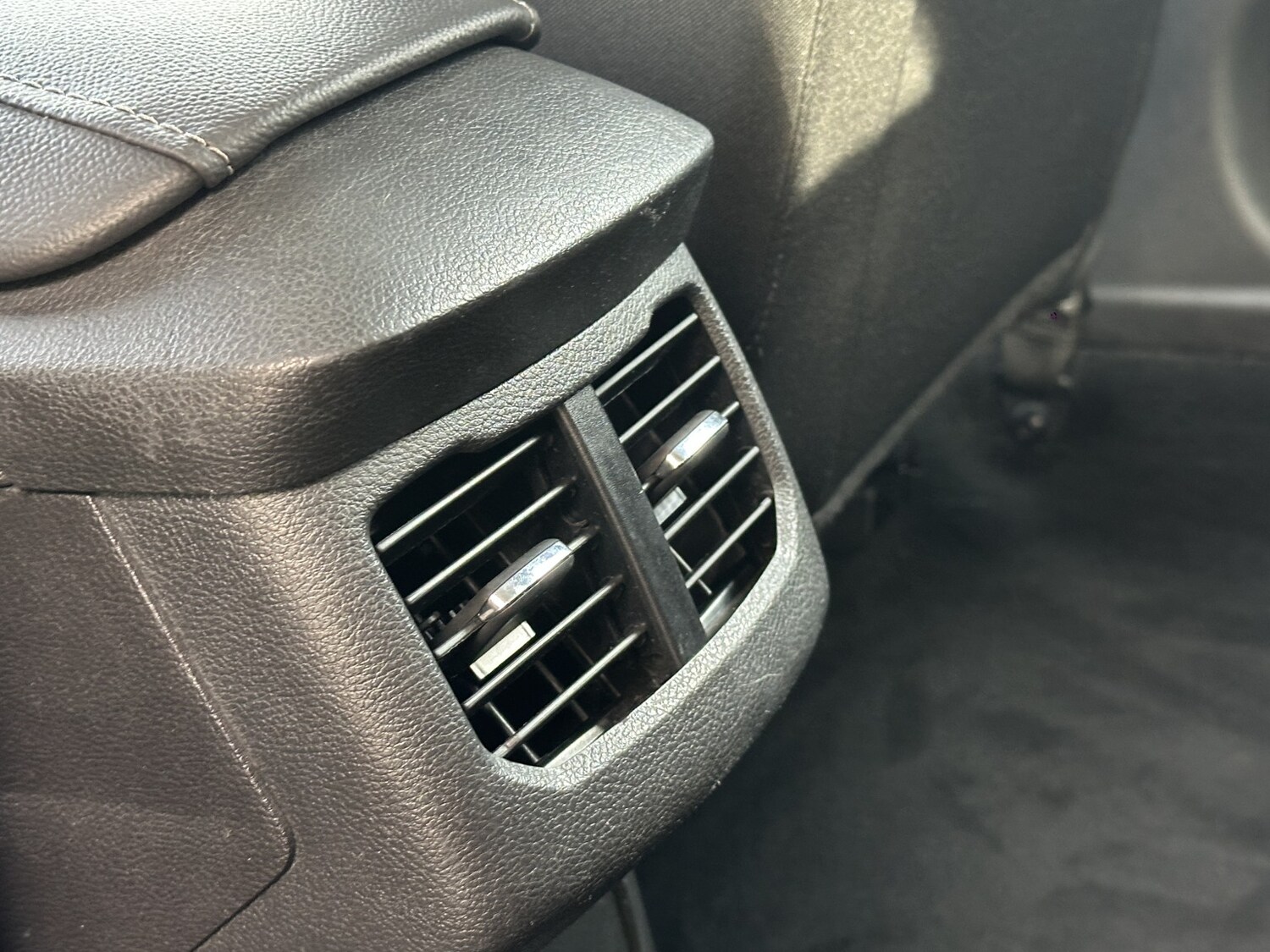 Used Ford Mondeo 2015 for sale - 77921262: Photo 31