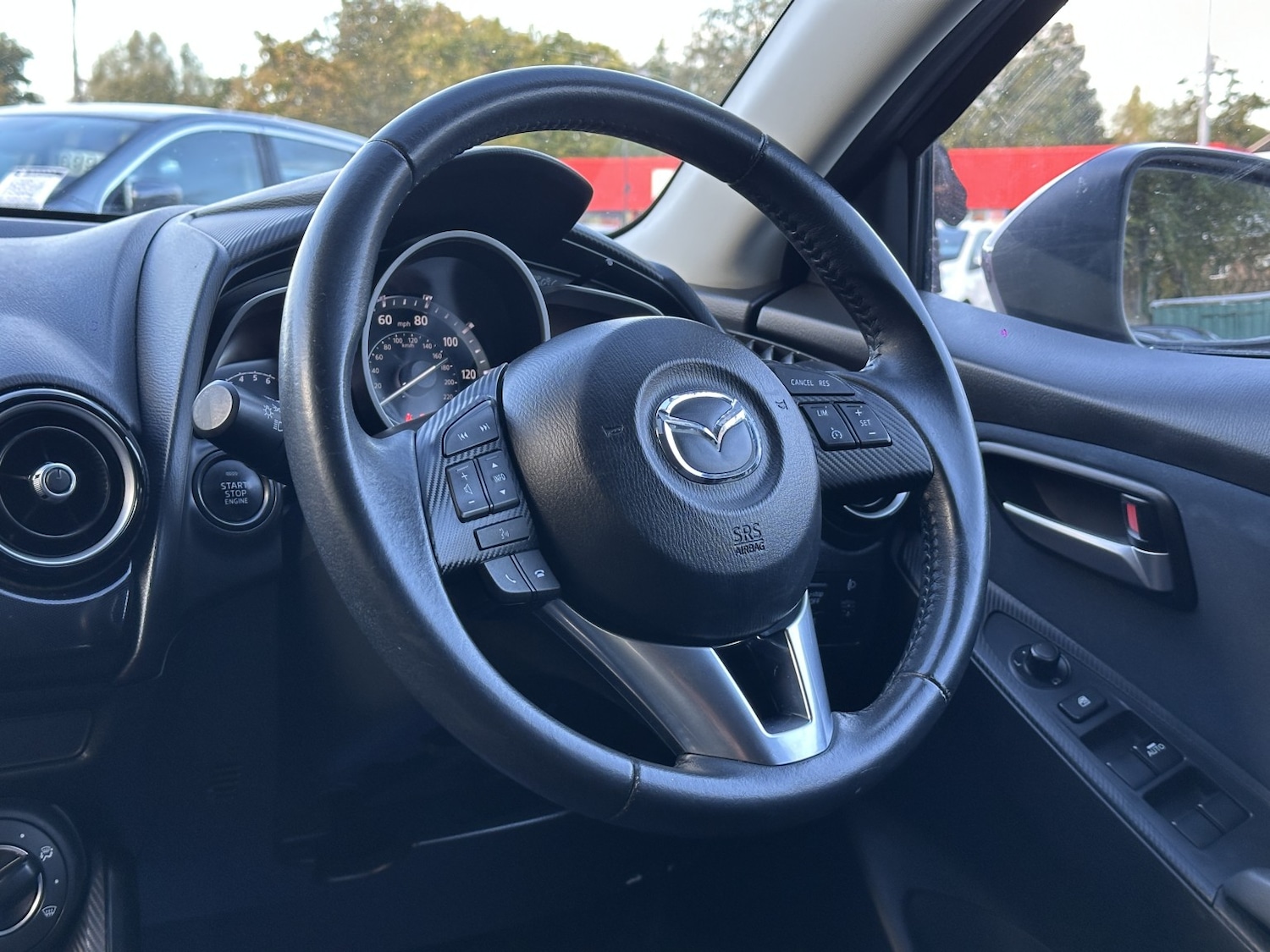 Used Mazda Mazda2 2016 for sale - 76945539: Photo 18