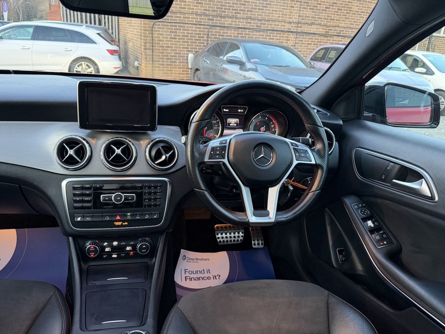 Used Mercedes-Benz GLA 2015 for sale - 77350123: Photo 41