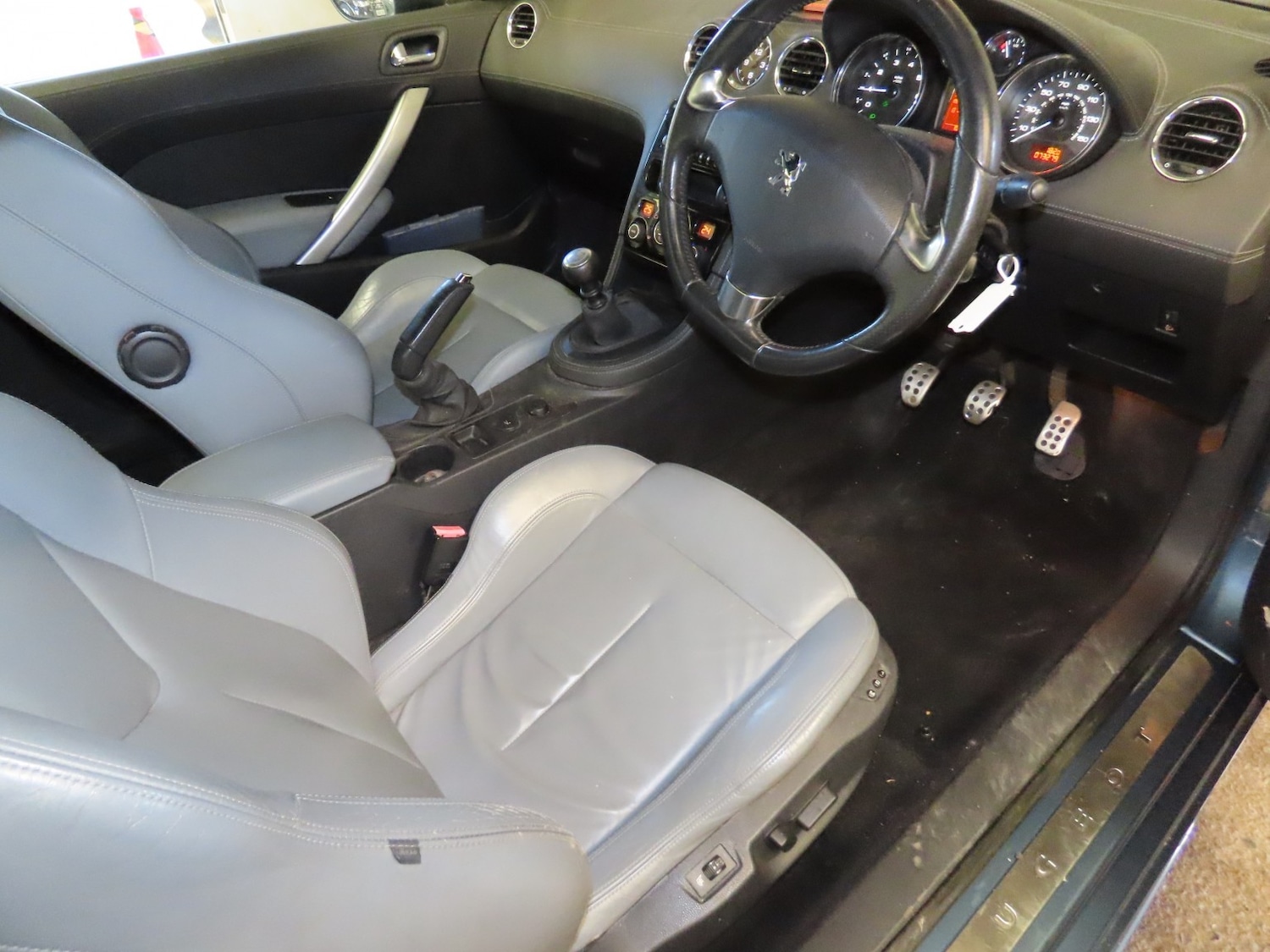 Used Peugeot RCZ 2010 for sale - 78045698: Photo 19