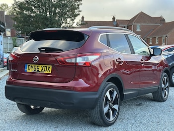 Used Nissan Qashqai 2016 for sale - 76149237: Photo