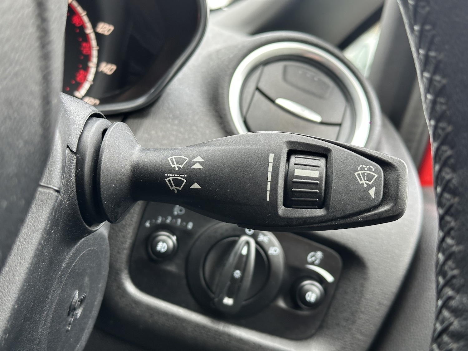 Used Ford Fiesta 2015 for sale - 75731133: Photo 24