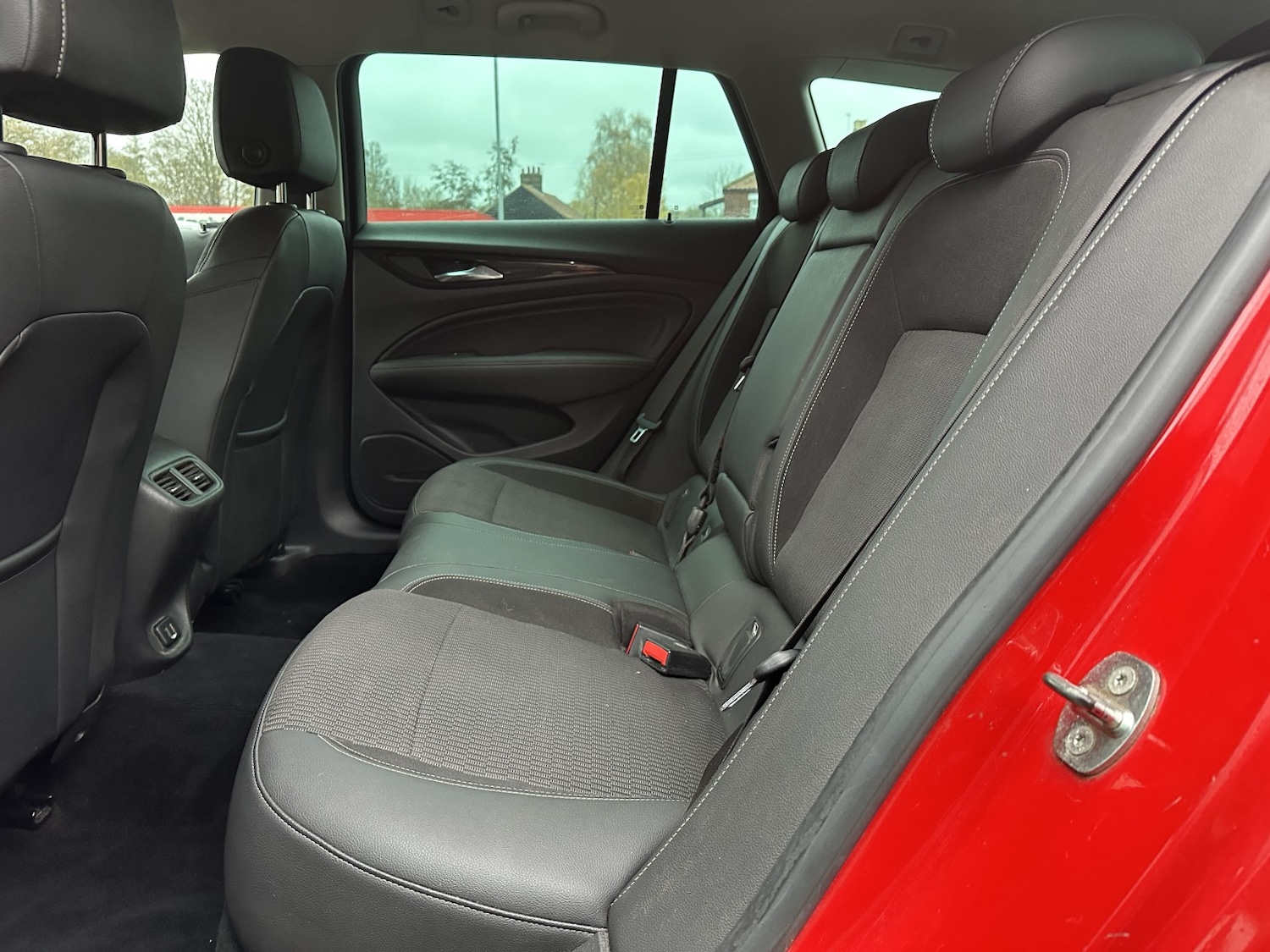 Used Vauxhall Insignia 2017 for sale - 77162159: Photo 21