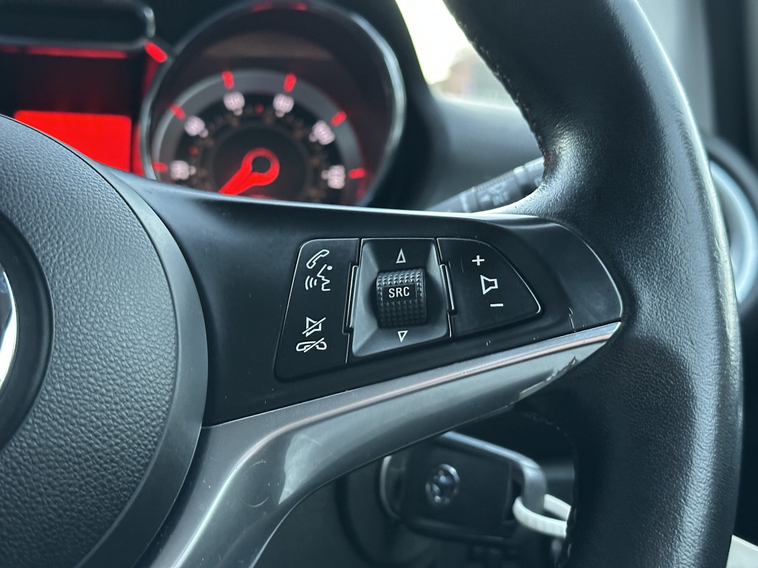 Used Vauxhall ADAM 2015 for sale - 76945614: Photo 26