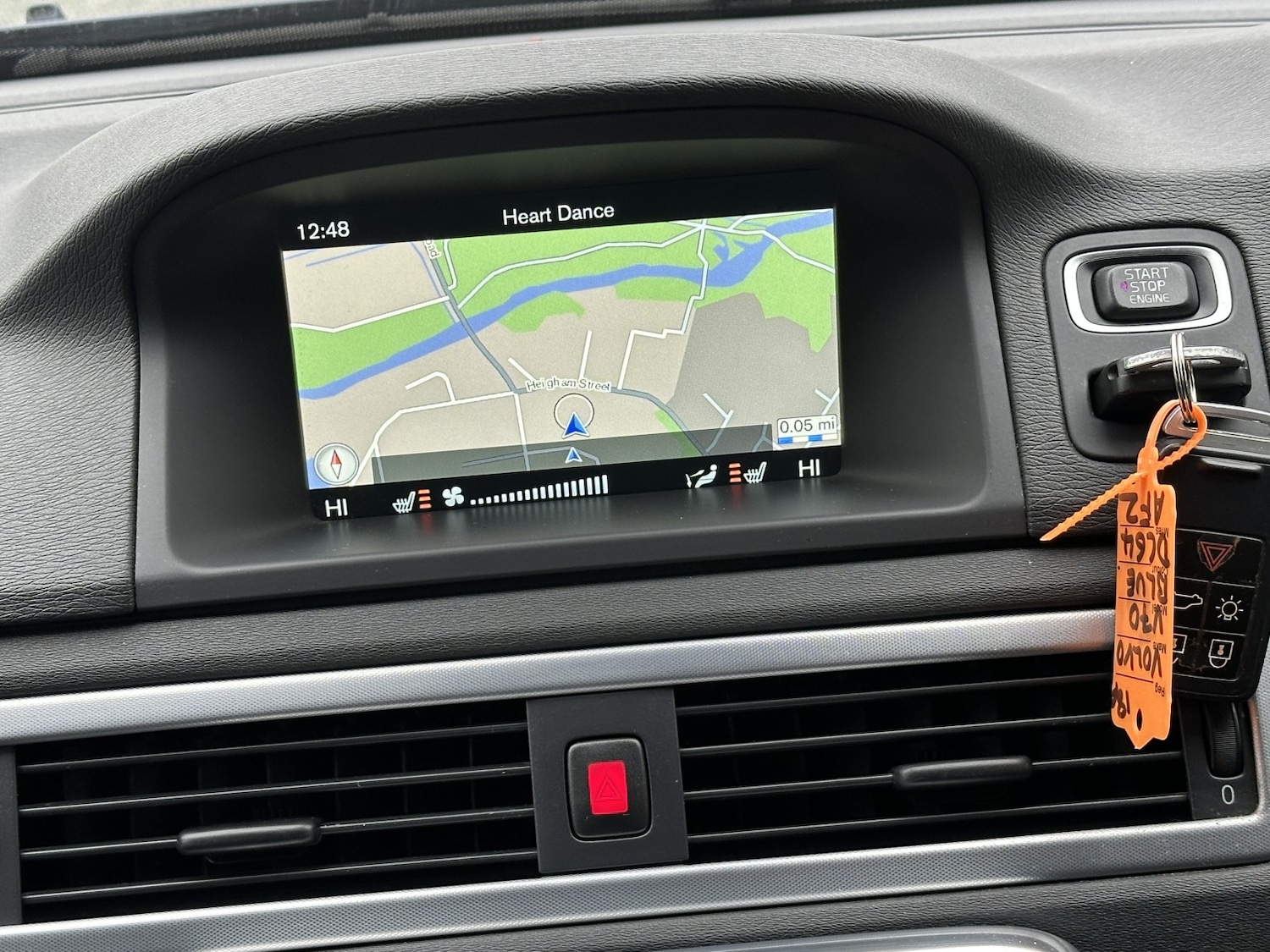 Used Volvo V70 2015 for sale - 77329286: Photo 21