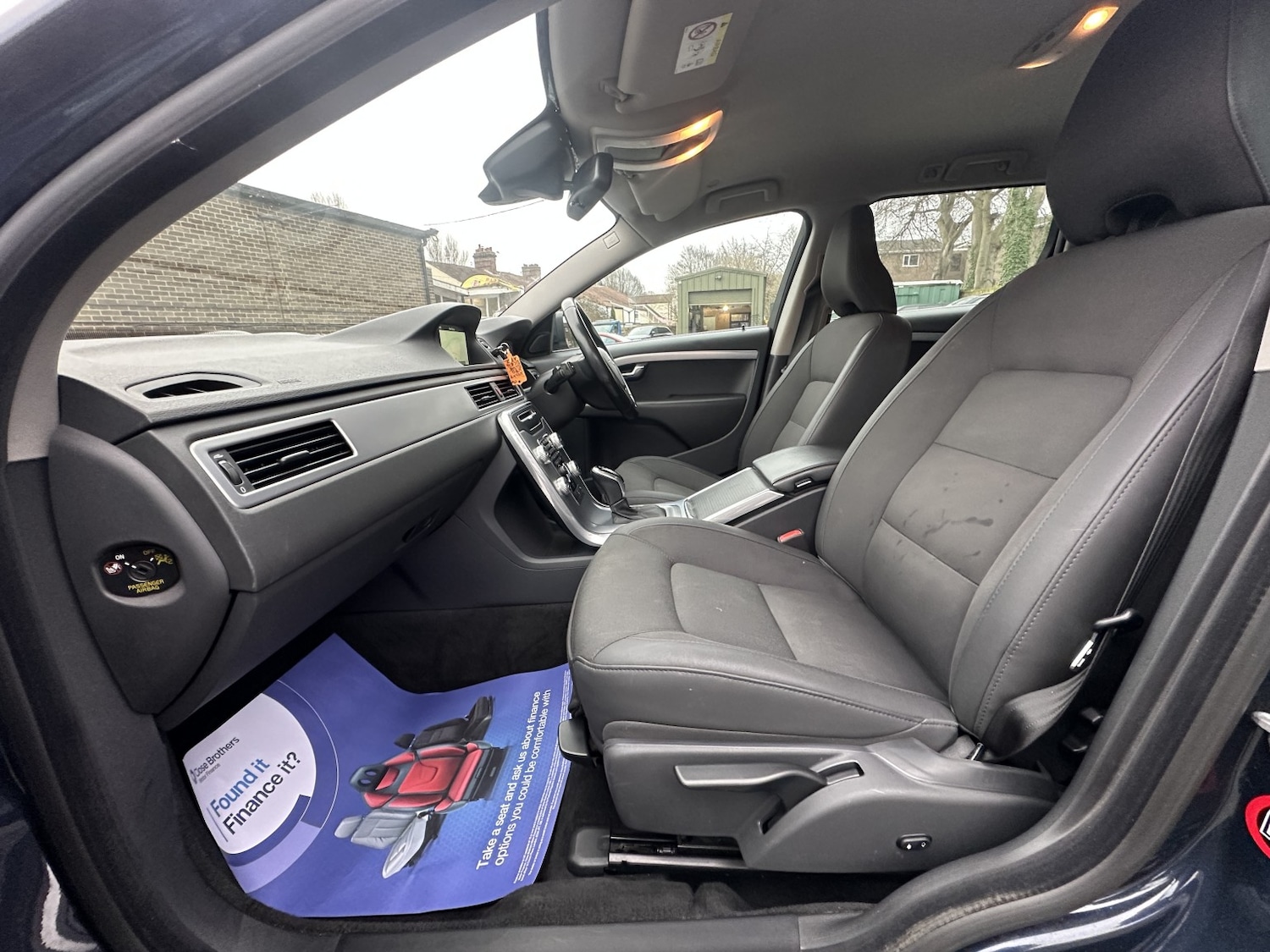 Used Volvo V70 2015 for sale - 77329286: Photo 35