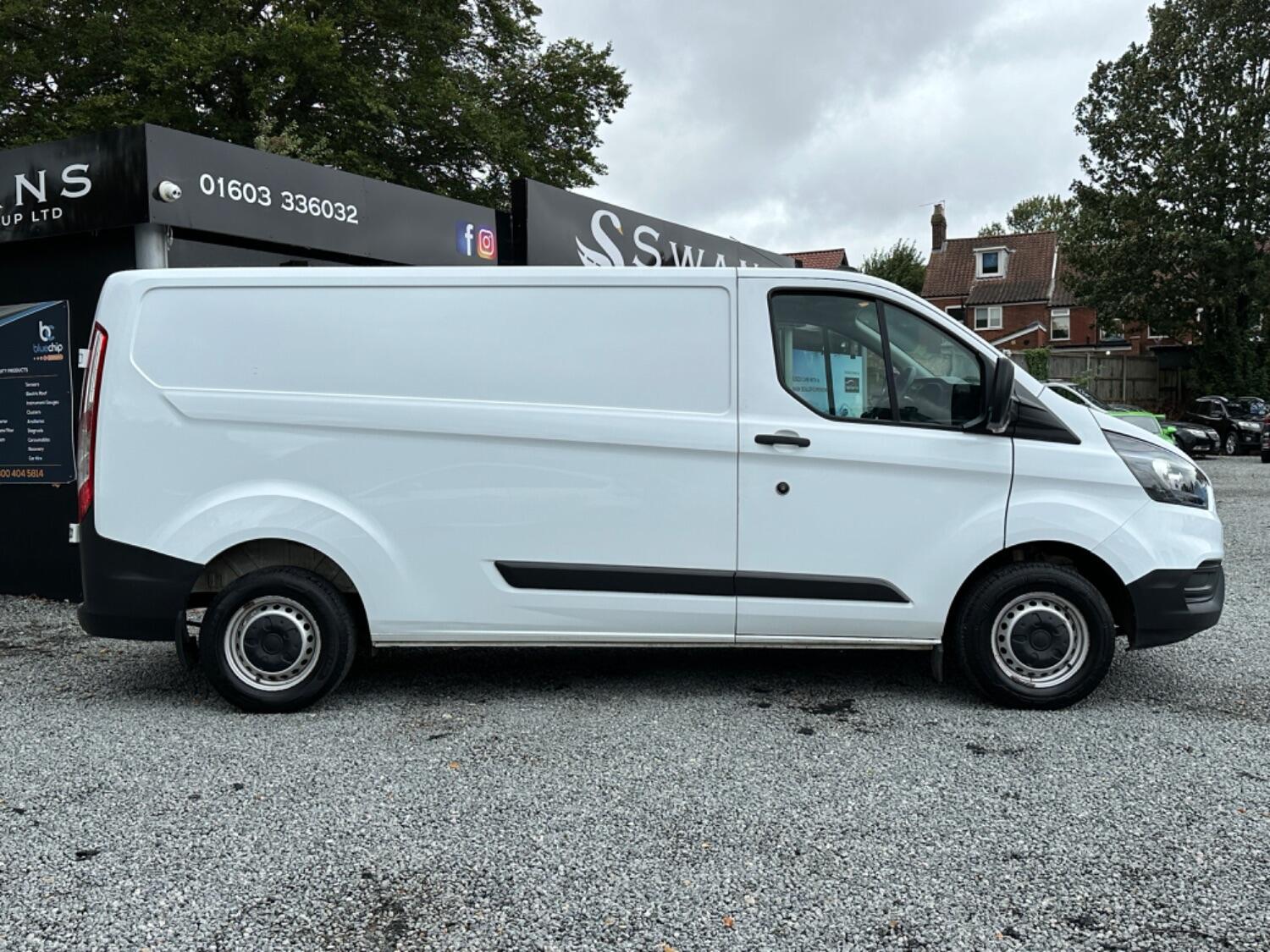 Used Ford Transit Custom 2021 for sale - 76945523: Photo 10