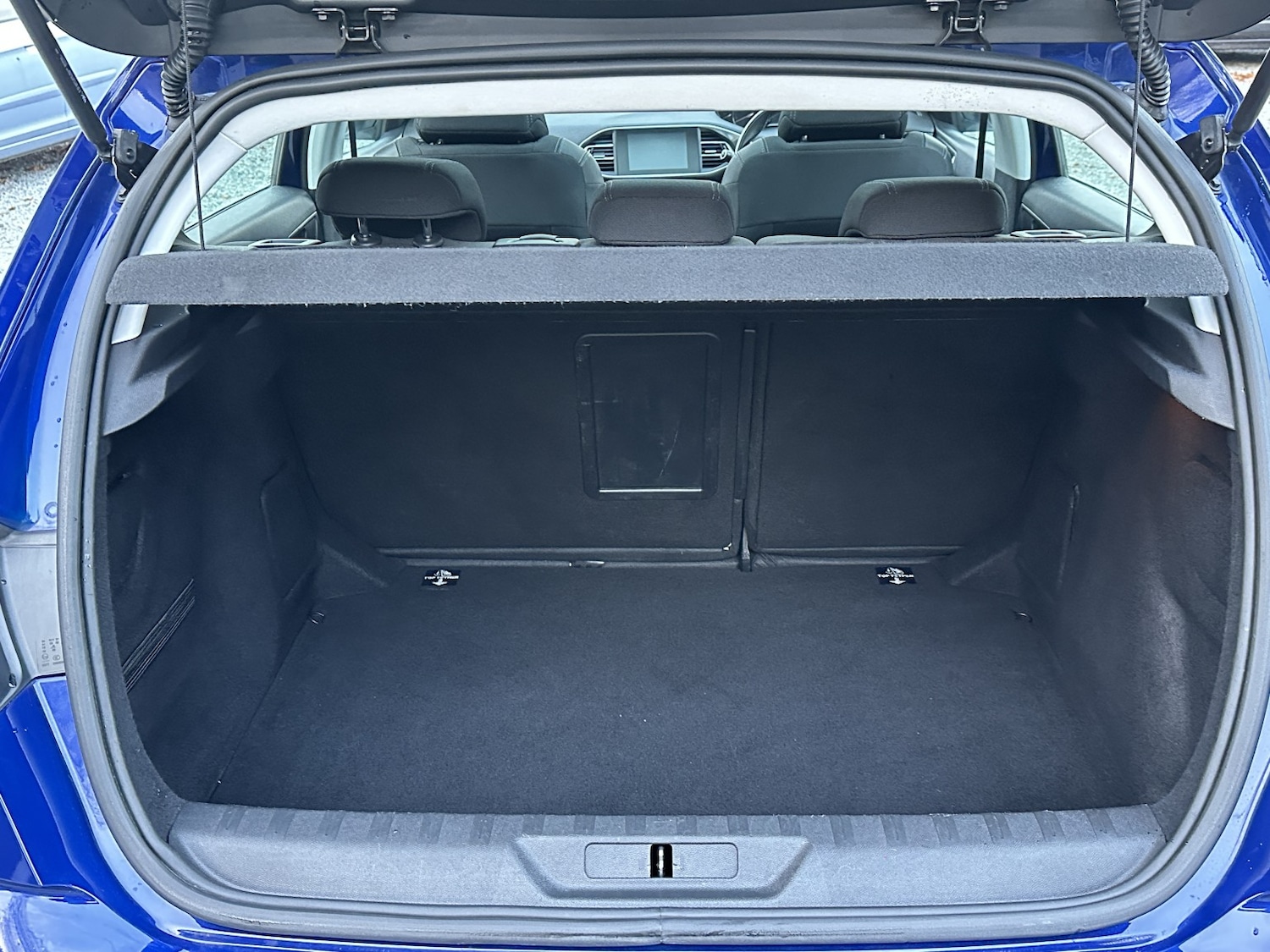 Used Peugeot 308 2018 for sale - 76945603: Photo 37