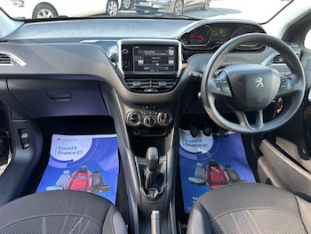 Used Peugeot 208 2015 for sale - 75754796: Photo