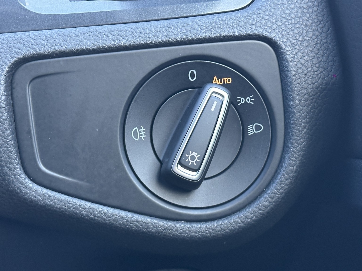 Used Volkswagen Golf 2018 for sale - 77162200: Photo 33