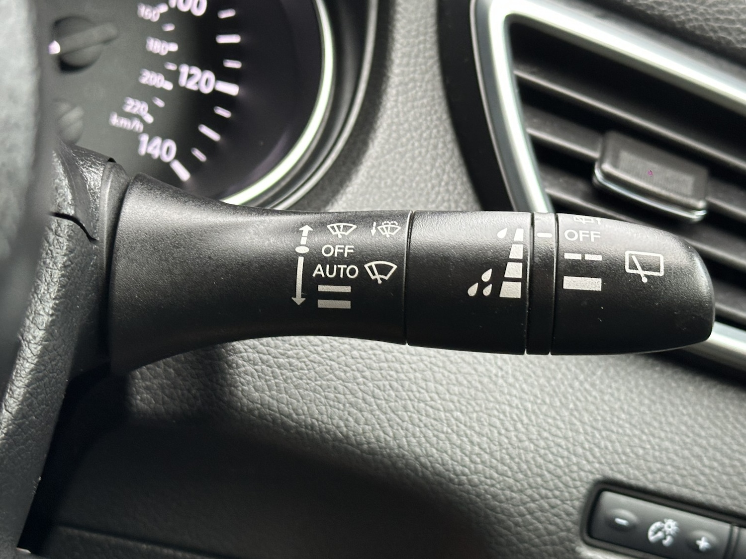 Used Nissan Qashqai 2017 for sale - 75731104: Photo 21