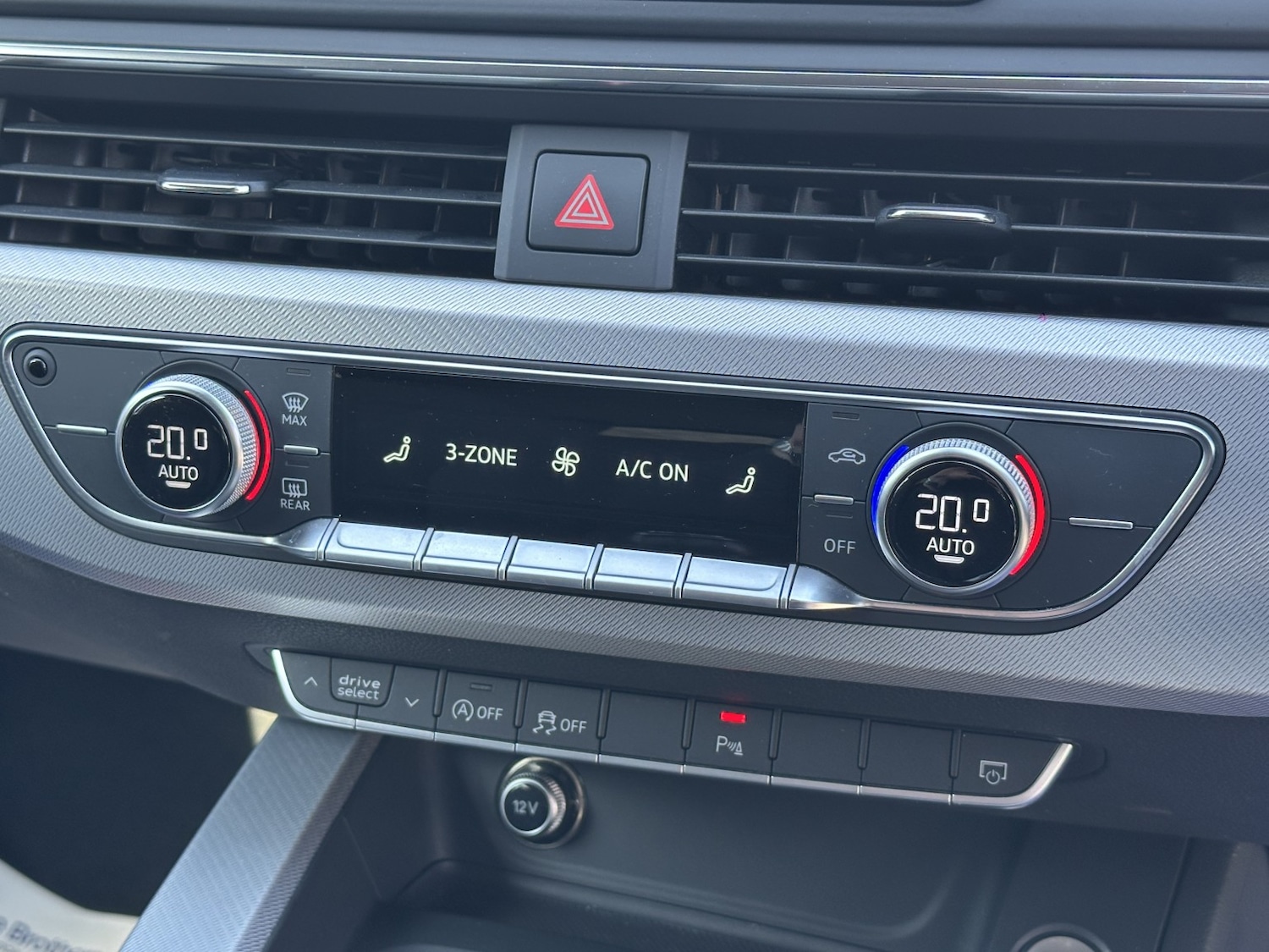 Used Audi A4 Avant 2016 for sale - 77329285: Photo 51