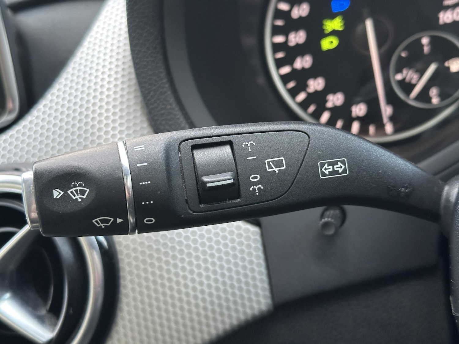 Used Mercedes-Benz B Class 2013 for sale - 76945568: Photo 11