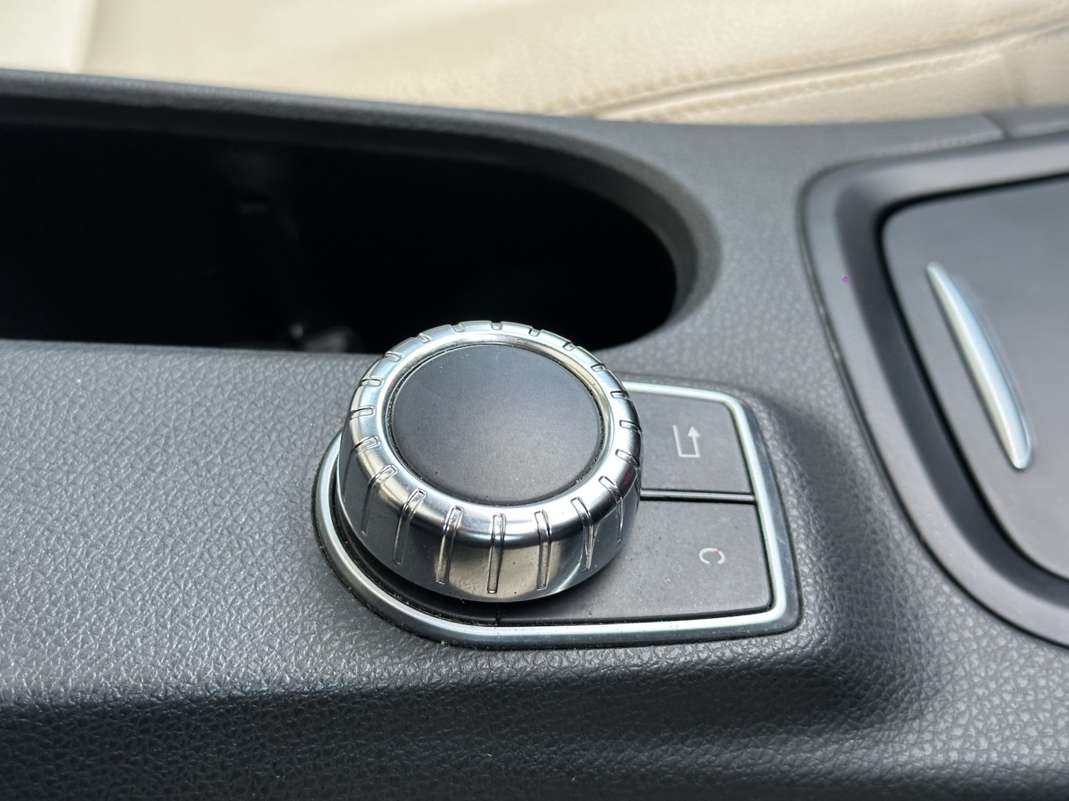 Used Mercedes-Benz B Class 2013 for sale - 76945568: Photo 16