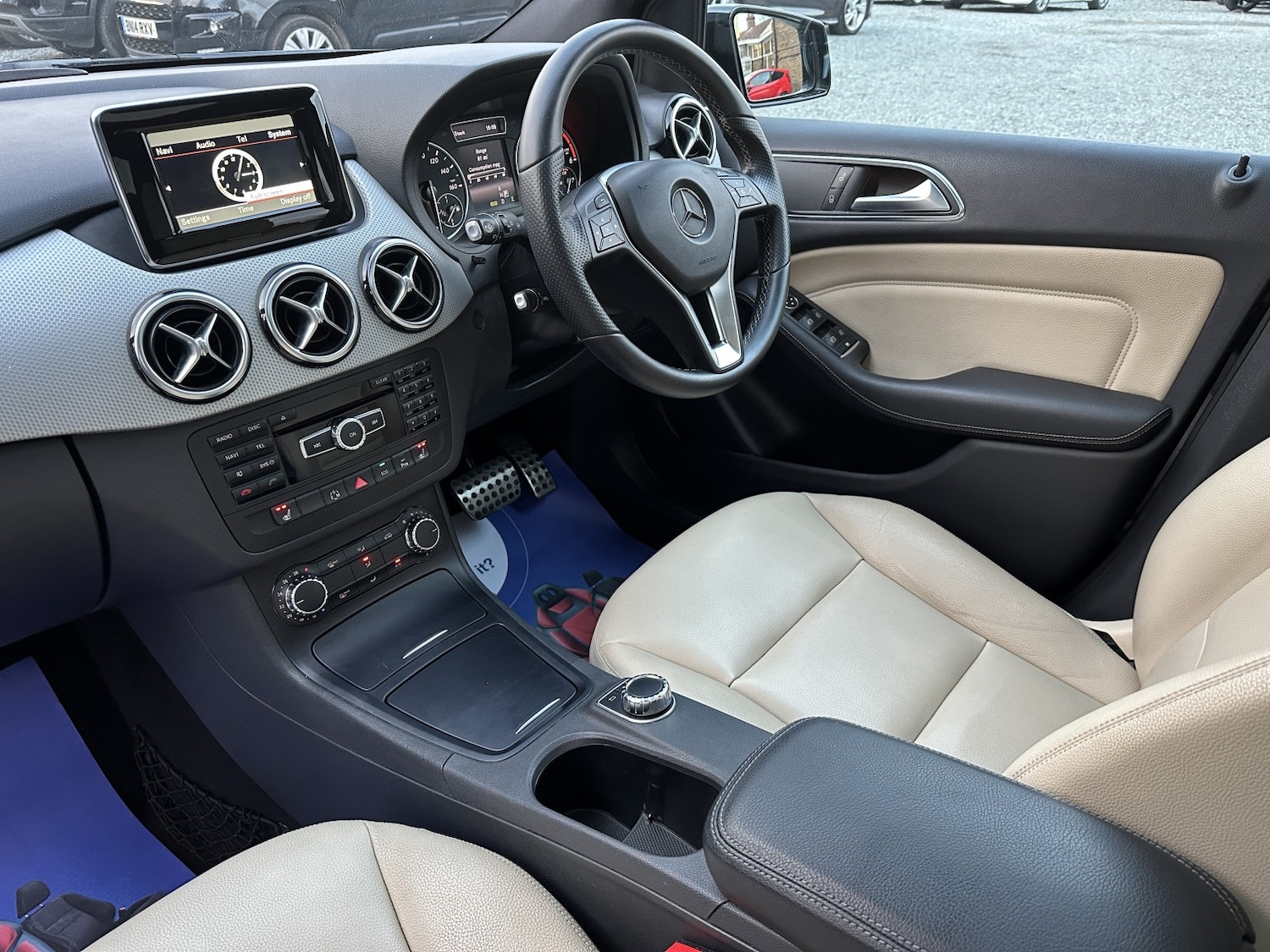 Used Mercedes-Benz B Class 2013 for sale - 76945568: Photo 41