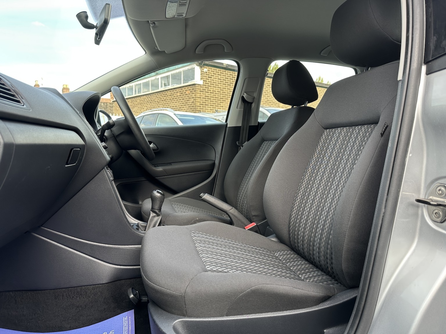 Used Volkswagen Polo 2015 for sale - 75975449: Photo 15