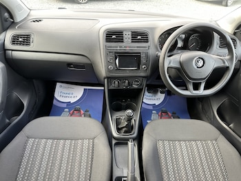 Used Volkswagen Polo 2015 for sale - 75975449: Photo