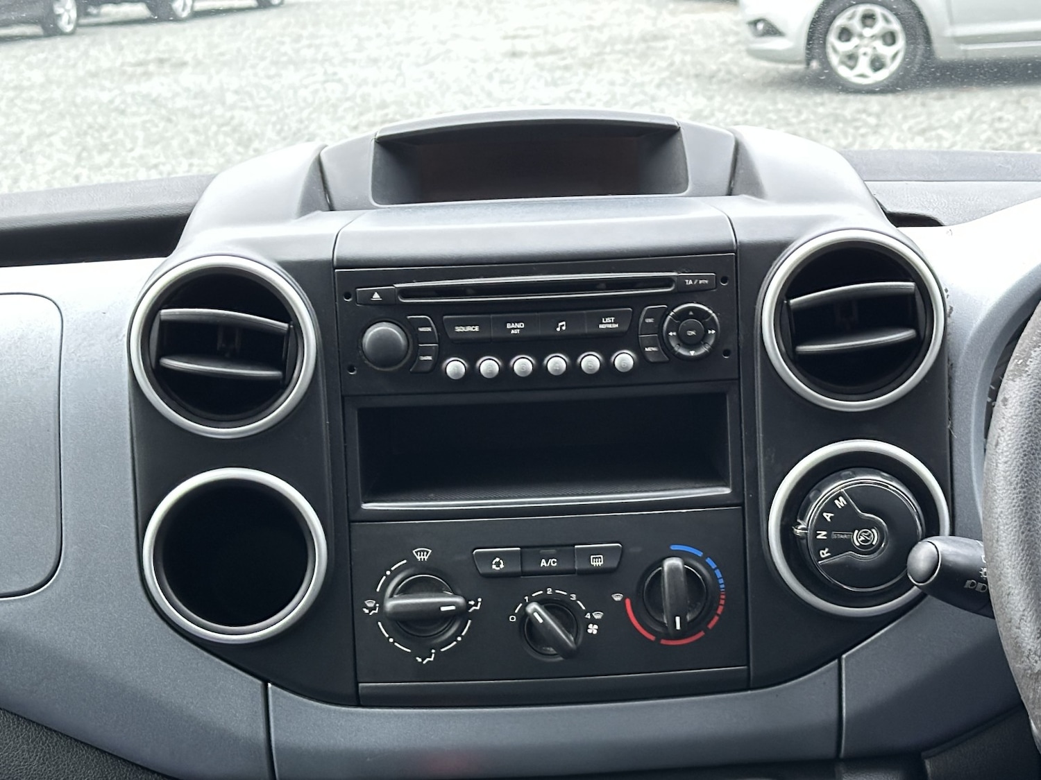 Used Citroen Berlingo Multispace 2011 for sale - 77802652: Photo 31