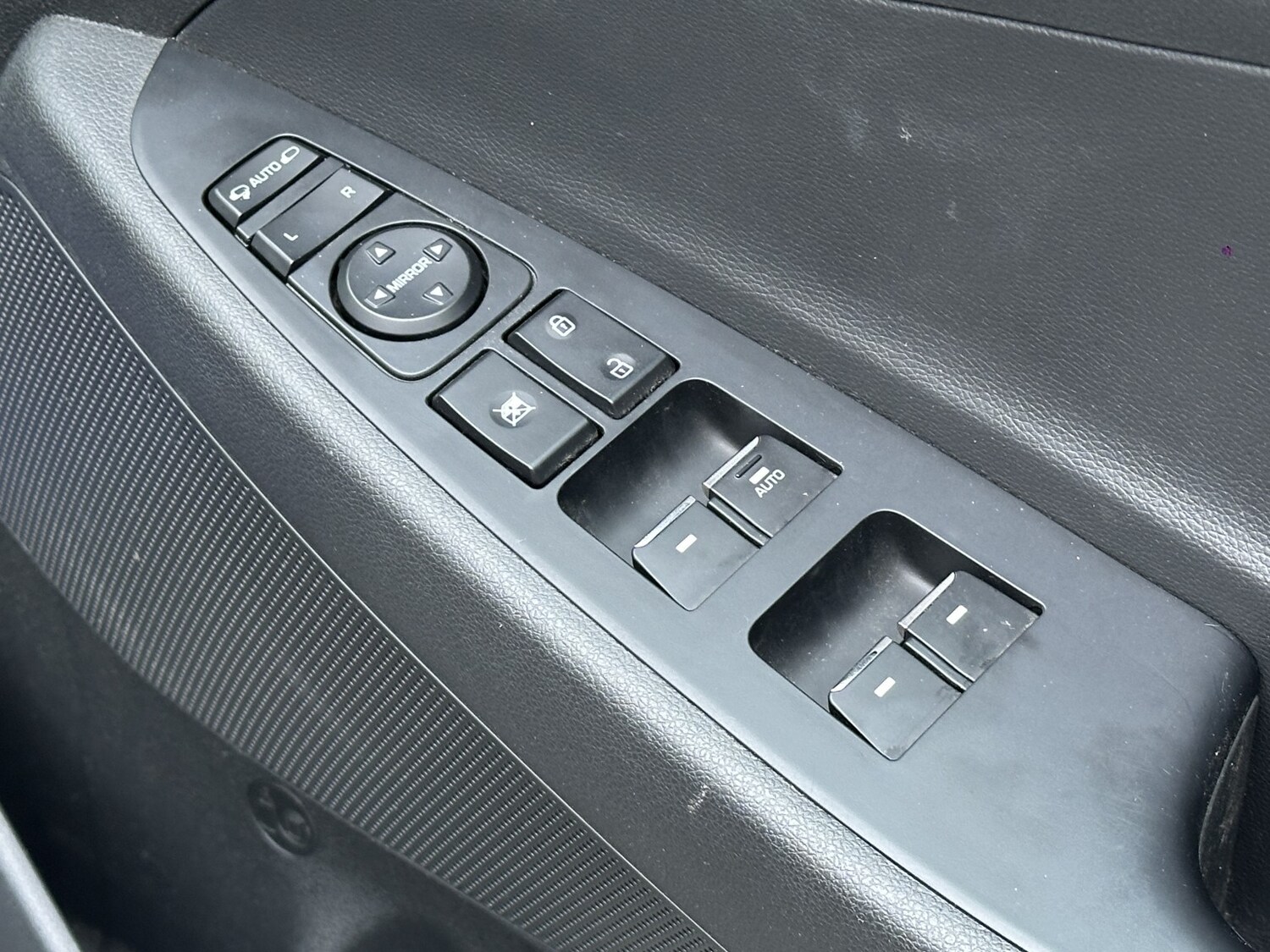 Used Hyundai TUCSON 2016 for sale - 77148188: Photo 37