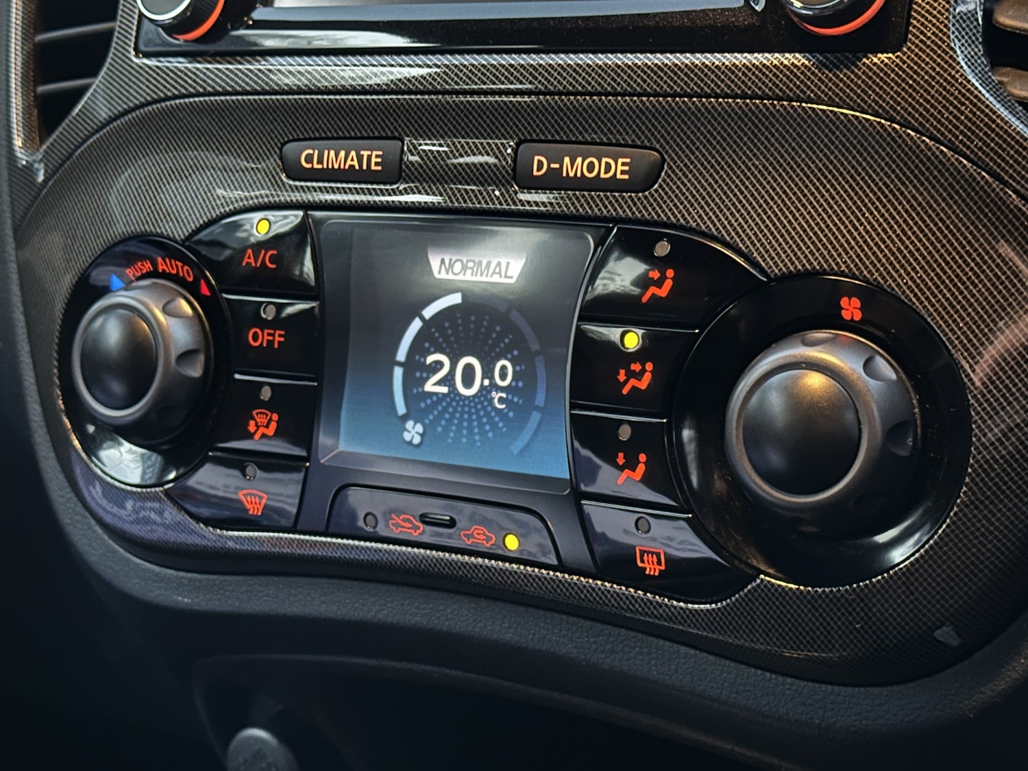 Used Nissan Juke 2015 for sale - 76884809: Photo 28