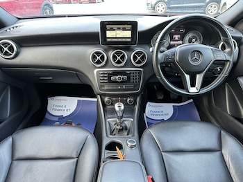 Used Mercedes-Benz A-Class 2015 for sale - 76299109: Photo