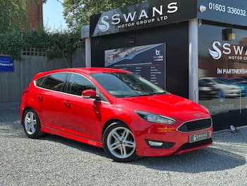 2015 - 2015 Ford Focus 1.0 EcoBoost Zetec S Petrol Manual 5 Door Hatchback Red