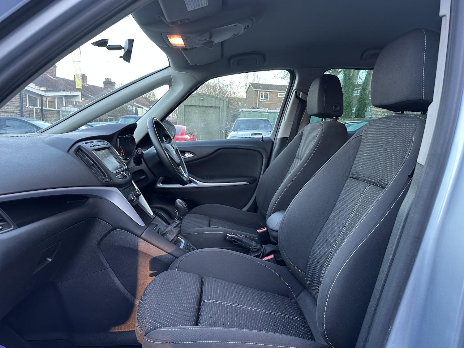 Used Vauxhall Zafira 2017 for sale - 77342690: Photo 34